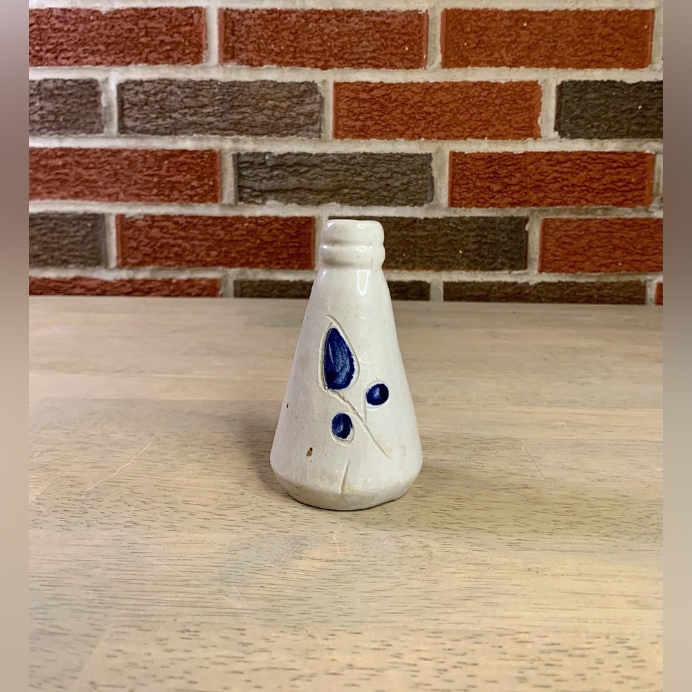 Vintage WILLIAMSBURG Pottery Salt Glazed Stoneware Cobalt LEAF 3½" Bud VASE‎